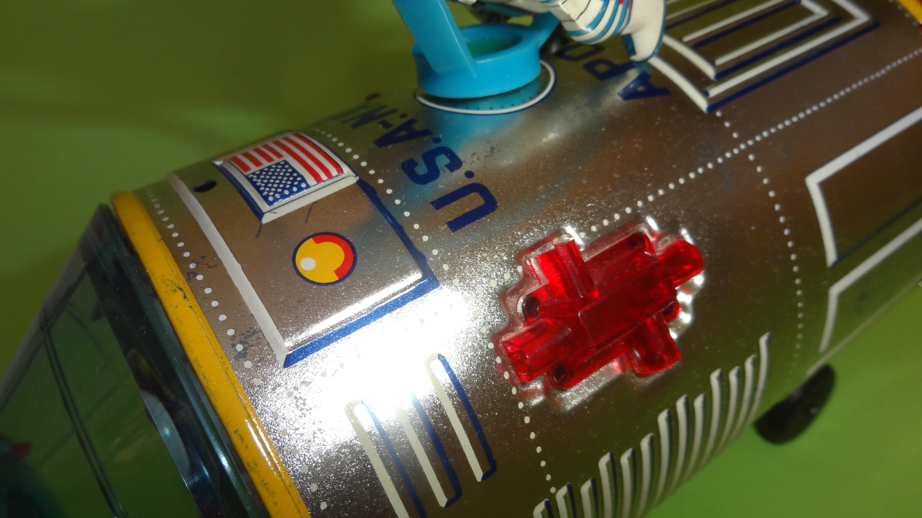 Vtg SPACE CAPSULE SPACECRAFT W Floating Astronaut Boxed Modern