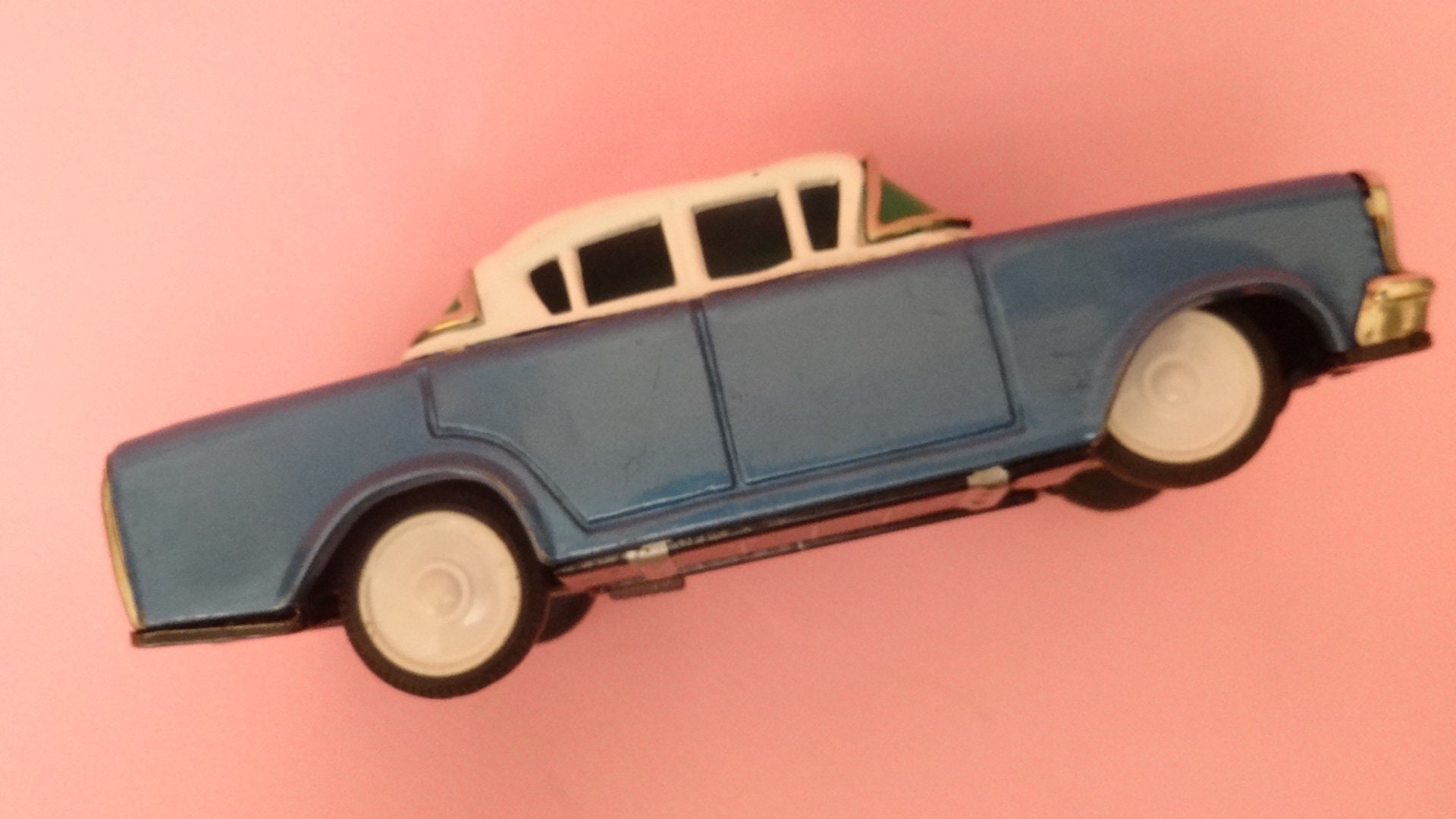 ビンテージ アルプス ブリキ製自動車 日本 1970年代、日本の金属製青白