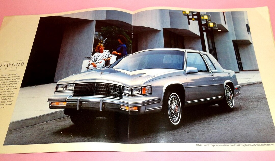 CADILLAC 1986 Car Advertising Sales Booklet Brochure 1980's