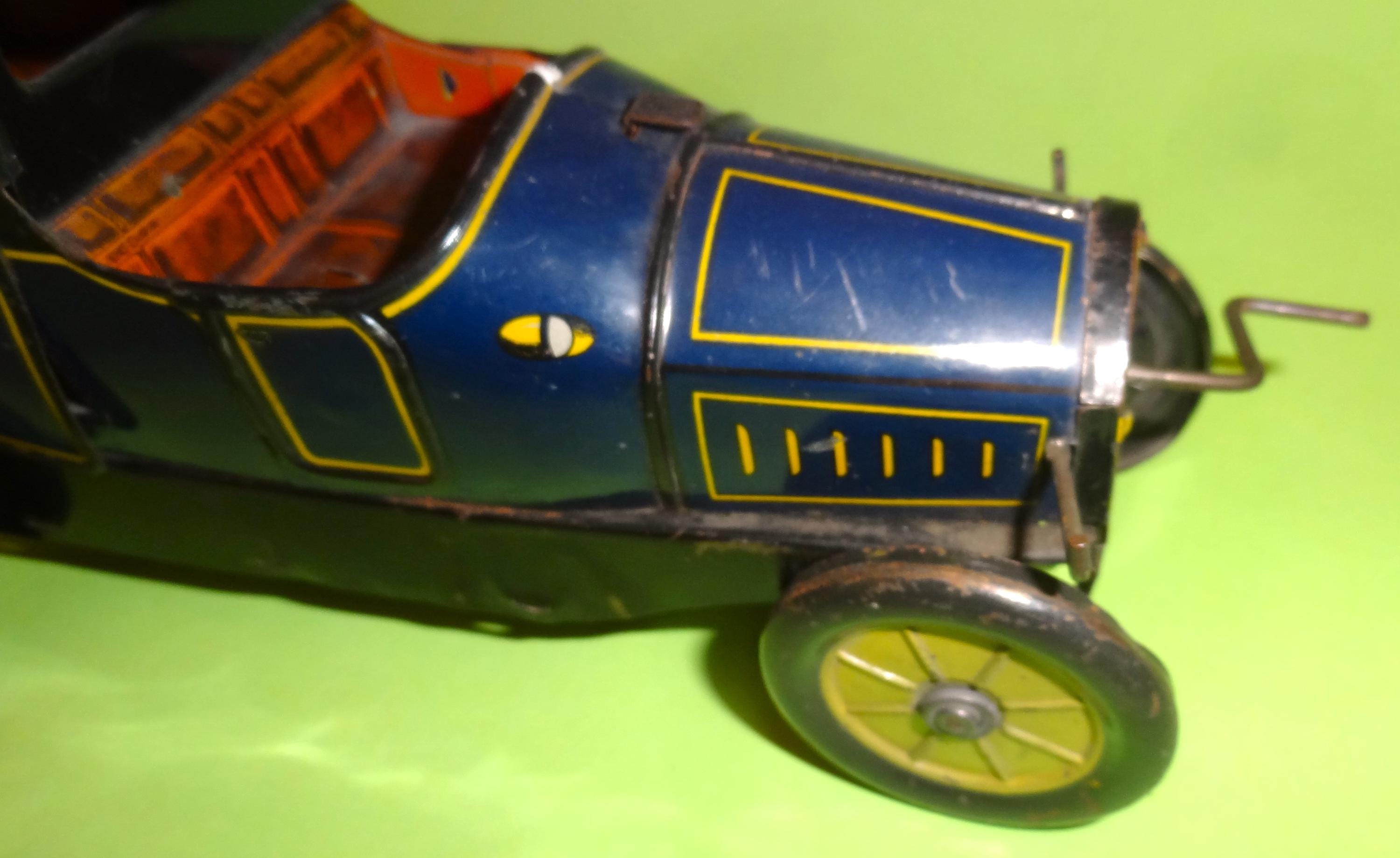 MATTHIAS HESS Antique Tin Clockwork Limousine Car Germany 1930's