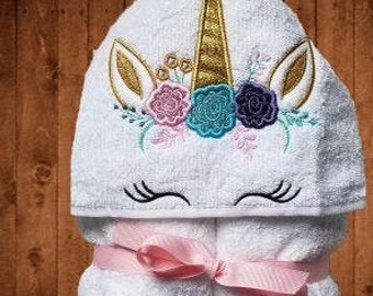 Personalized Hooded Towel, Unicorn, Bath Wrap, Infant and Toddler, Baby Gift, Birthday Gift
