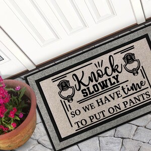 Funny Door mat, Funny Gifts, No pants door mat, Personalized door mat, Welcome mat, Custom door mat, Housewarming Gift, Doormat