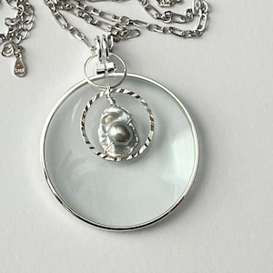 Colar com lupa, pérola de água doce, único, corrente de prata esterlina, La Loupe by Wendra