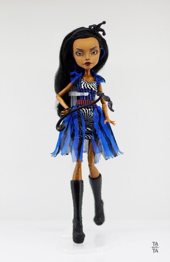 robecca steam muñeca