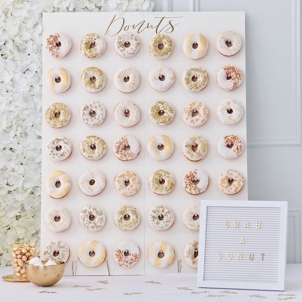 Large Gold Donut Wall, Rustic Wedding Decor, Doughnut Wall Decoration, Food Displays, Party Buffet, Wedding Cake Alternative, Party Decor