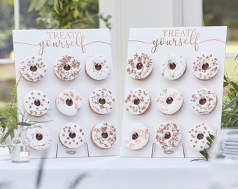 Rose Gold Donut Wall, Rustic Wedding Decor, Doughnut Wall Decoration, Food Displays, Party Buffet, Wedding Cake Alternative, Party Decor