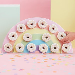 Rainbow Donut Wall, Pastel Donut Wall, Birthday Donut Cake Stand, Girls Party, Food Displays, Party Buffet, Birthday Cake, Party Decoration