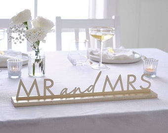 Gold Mr and Mrs Sign, Wedding Decorations, Wedding Table Signs, Metal Wedding Decorations, Rustic Table Decorations, Wedding Signs