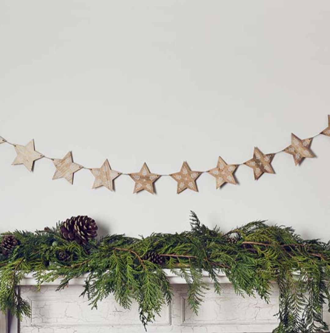 Primitives by Kathy Wooden Star Garland
