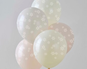 5 Daisy Party Balloons, Party Decorations, Birthday Party Balloons, Girls Birthday Party, Birthday Party Decorations, Mothers Day Decoration