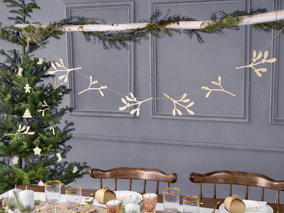 Guirlande de Noël en bois avec du gui, Décorations de Noël, Bruant