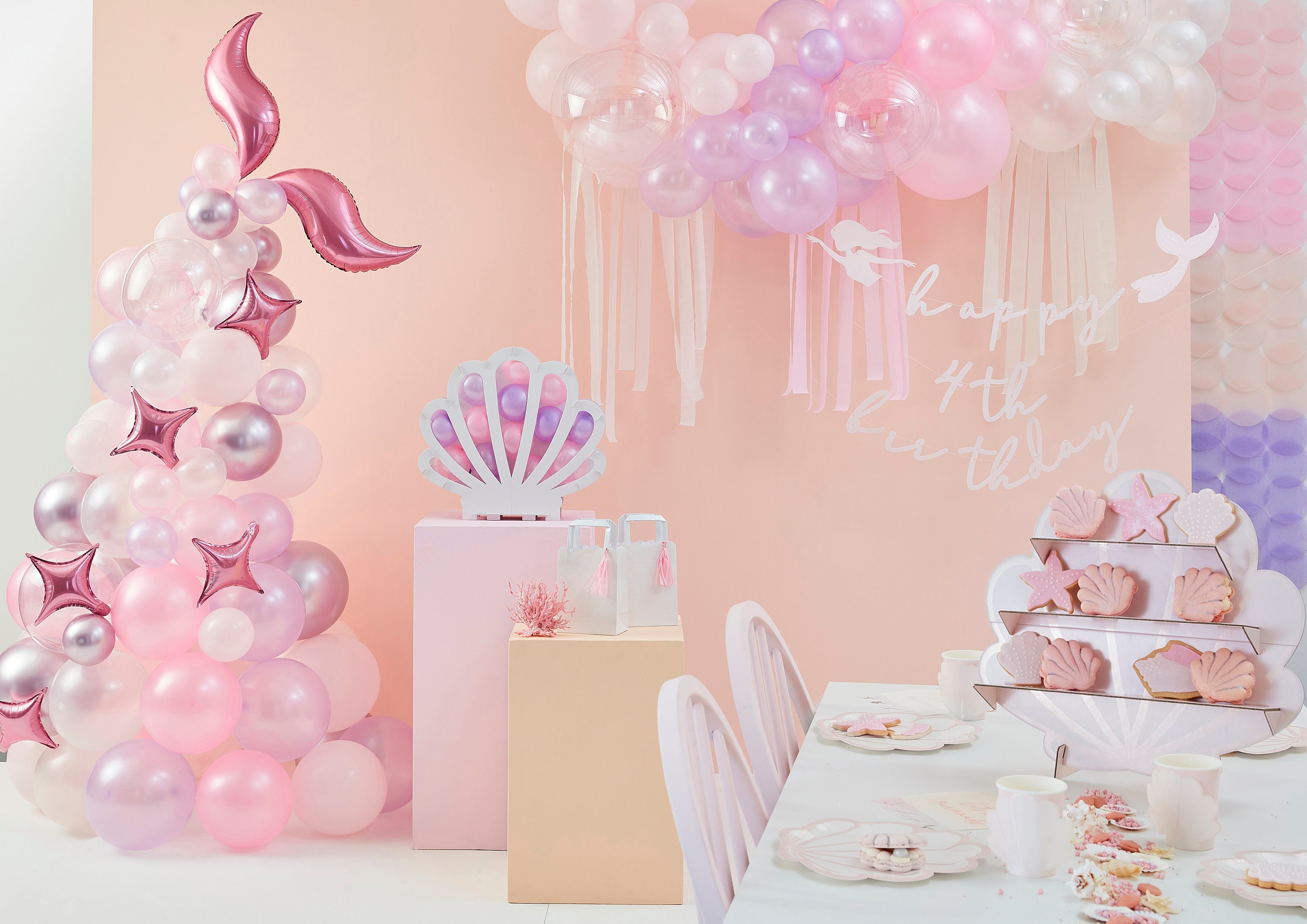 7 Best Ideas for a Pearl-Themed Party - Everything Enchanting