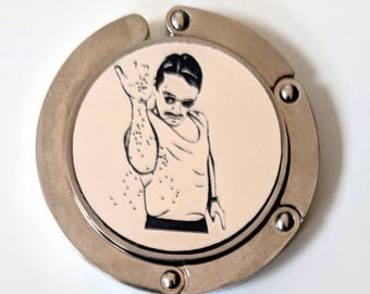 Salt bae purse hanger, laser engraved. Comes with an elegant black velvet pouch. #saltbae