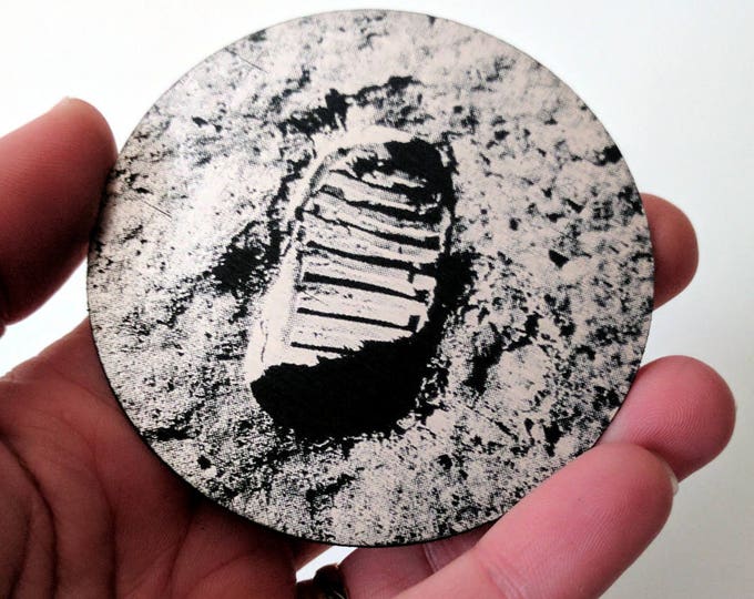 Buzz Aldrin bootprint on the surface of the moon, laser engraved fridge magnet. Celebrate the first moon landing. NASA Apollo