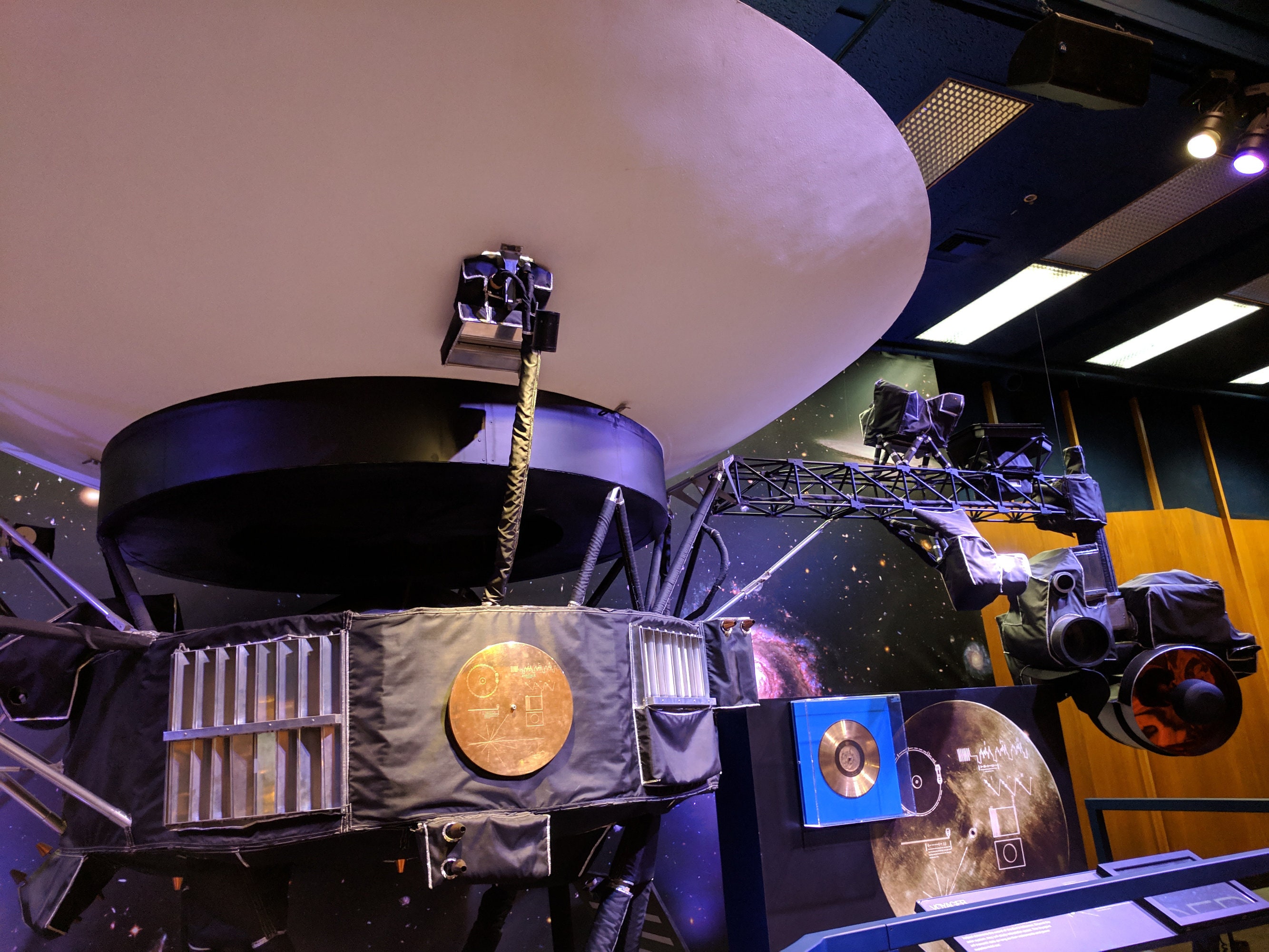 music on voyager 1 and 2