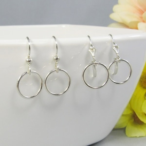 Simple Sterling Silver Circle Earrings, Small Open Circle Dangle, Dainty Minimalist Jewelry, Lightweight Everyday Earrings, Sterling Hoops