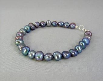 Grey Baroque Peacock Pearl Bracelet, Real Freshwater Pearl Jewelry, Iridescent Natural Nugget Bead Bracelet, Elegant Everyday Accessory Gift