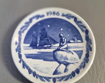 1986 Royal Copenhagen Denmark Mini Plate Fajance Hjem Til Jul, Home For Christmas