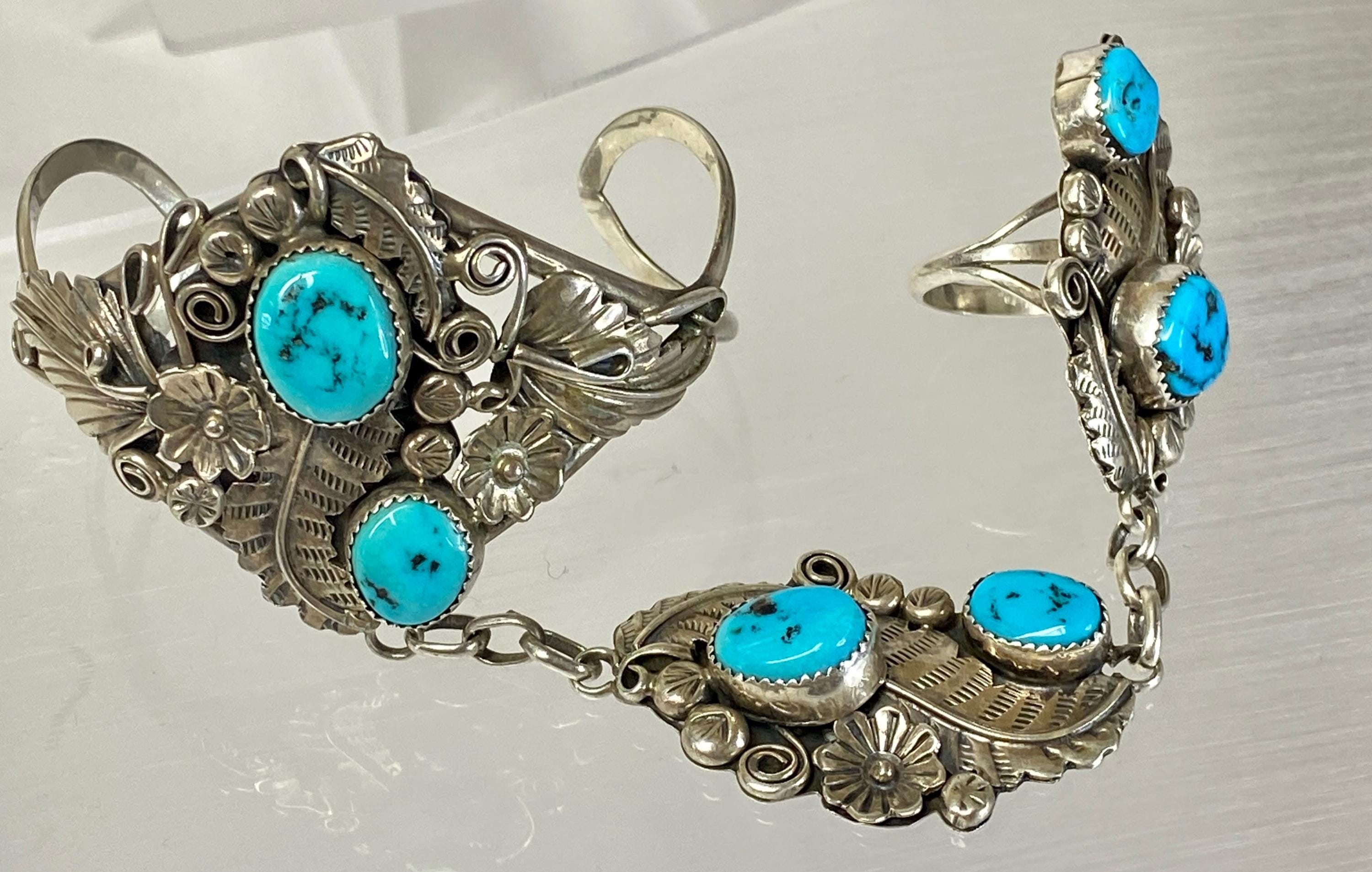 Navajo Running Bear Sterling Turquoise Hand Chain Bracelet Ring