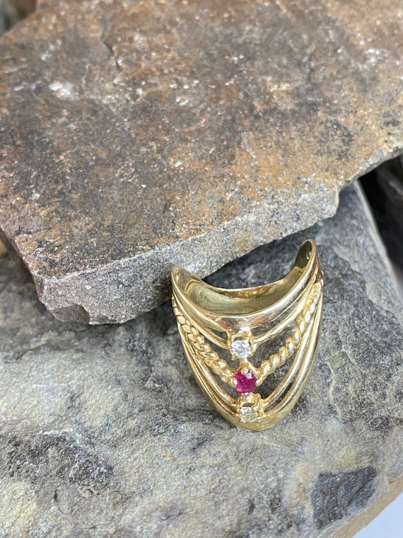 14K Yellow Gold Red Spinel & Diamond 3 Stone Mult… - image 6