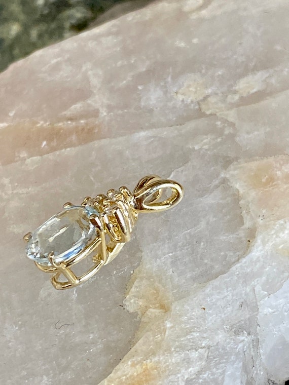 14K Yellow Gold Oval Ice Blue Aquamarine & Diamon… - image 10