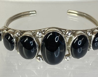 Vintage Sterling Silver Southwestern Onyx Cabochon 7 Stone Bezel Cuff Bracelet