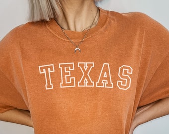Comfort Colors Texas Shirt, Trendy Oversized Texas Shirt, Orange Texas Shirt, Texas Football Shirt, Texas Tailgate Outfit, Texas Country Tee