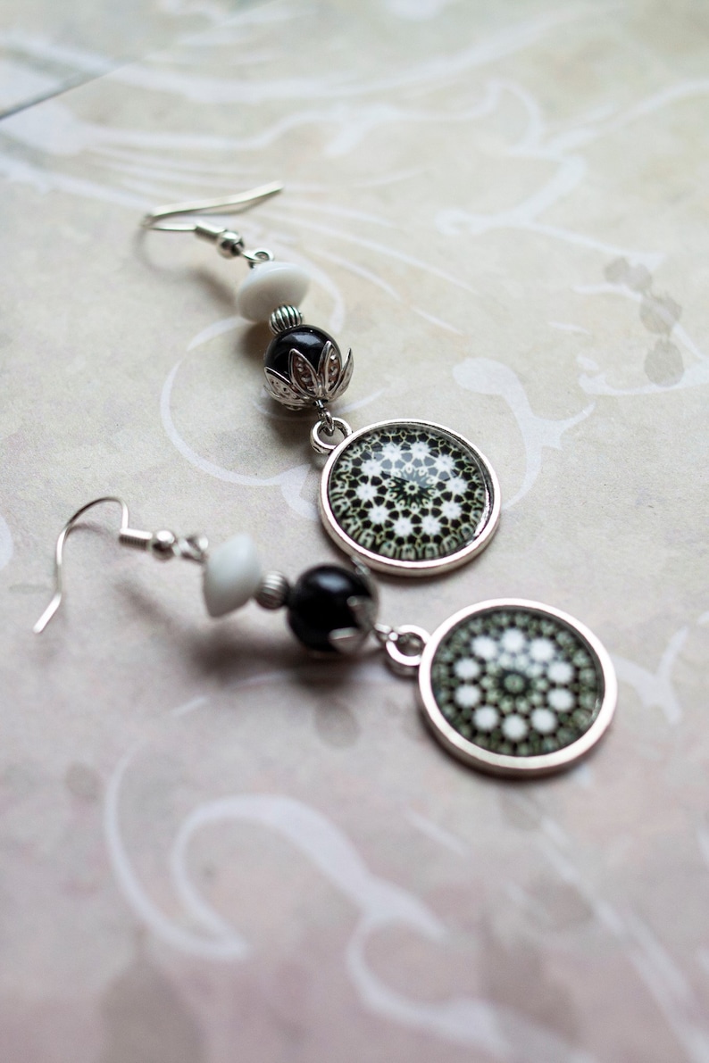 Mandala cabochon earrings black white silver