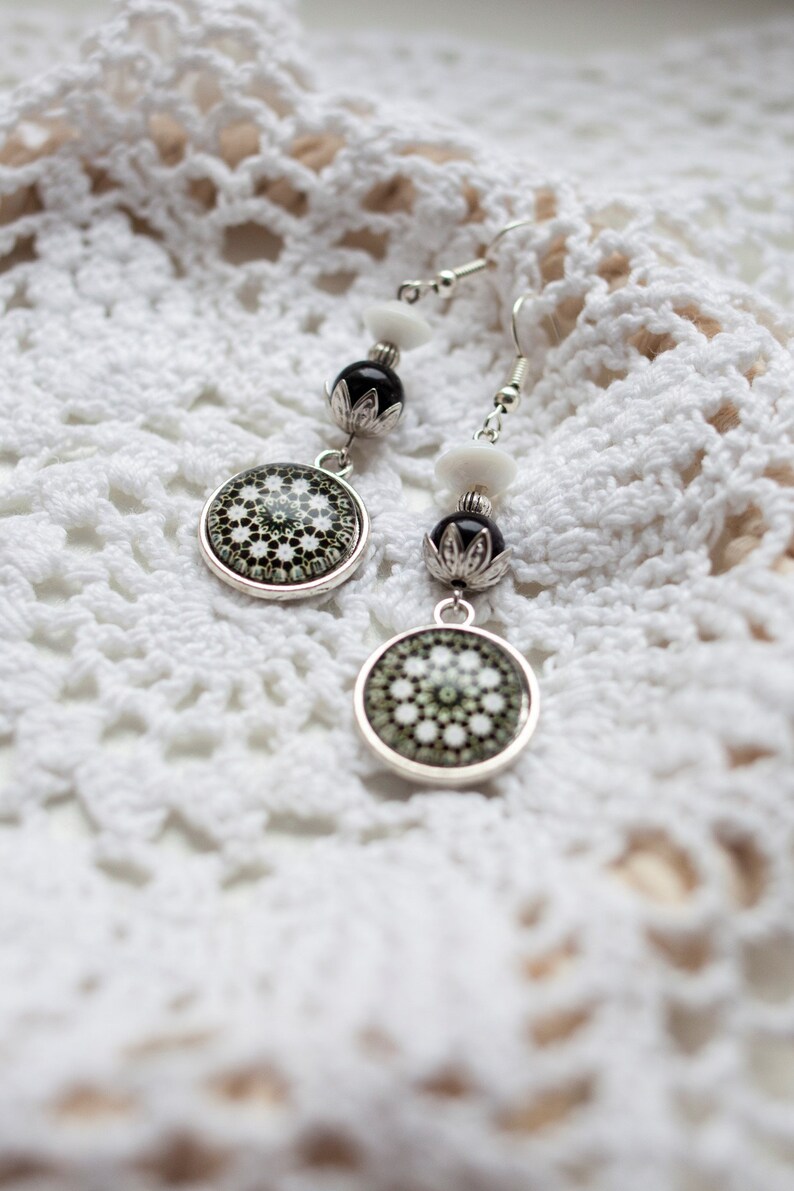 Mandala cabochon earrings black white silver