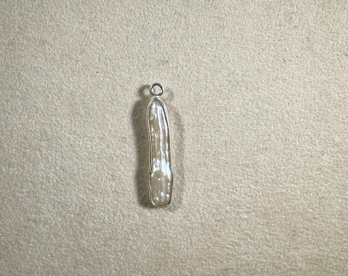 Freshwater Silver Pearl Elongated Shape 10x25mm Size