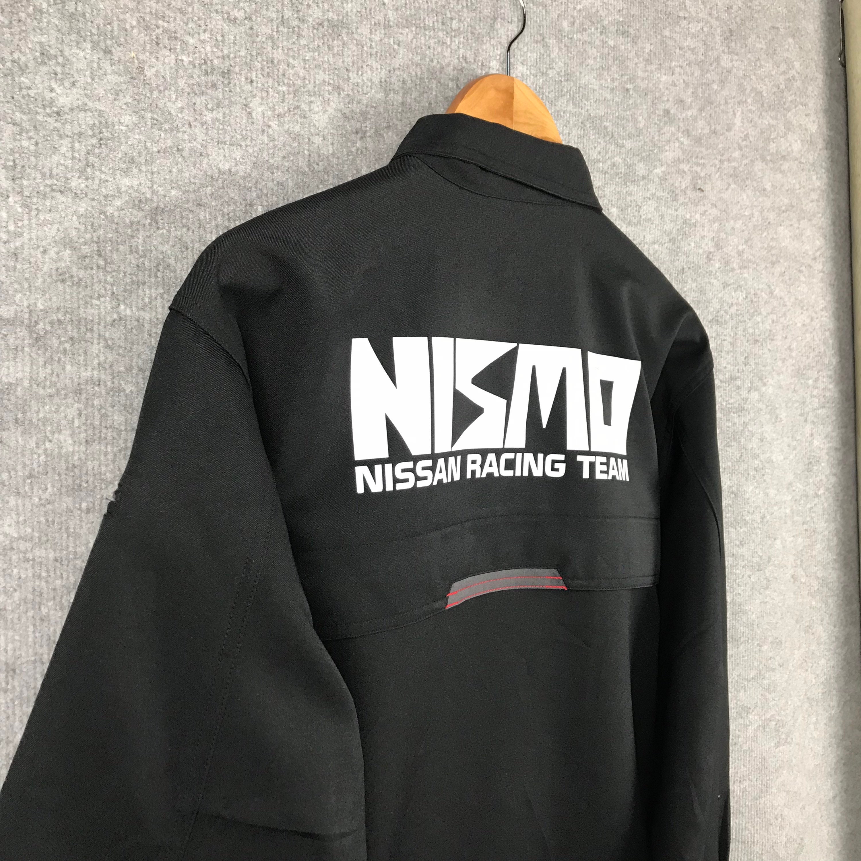UNDEFEATED NISSAN ワークジャケット 刺繡ロゴ 古着 M レッド US古着】RED KAP レッドキャップ NISSAN企業ロゴ刺繡&ネーム