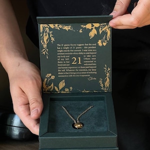 Custom paper rigid magnetic box, deep green jewelry necklace box with gold embossed logo, personalized jewellry branded earring box 50pc