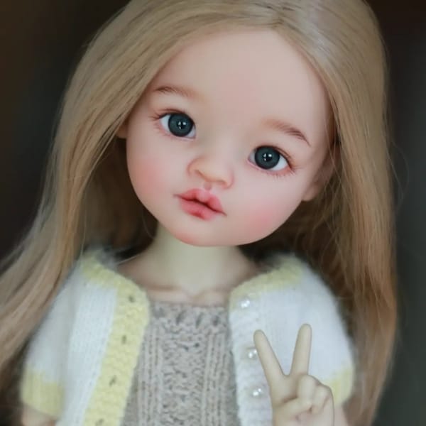 Paola reina repaint, custom, OOAK doll