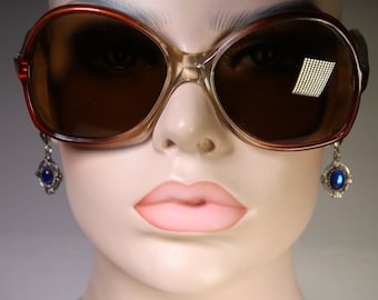 "Ungetragene echte 1970er Jahre ""Greece 02CA240 280CA"" Old School Sonnenbrille mit braunen Glaslinsen in Übergröße von klarem Honig zu Rufous Red Acetate."