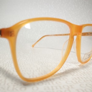Unworn LINO VENEZIANI 259-85 True Eighties Preppy Dark Yellow / Pale Orange Acetate Panto Glasses Eyeglass Frames with Gold Plated Details