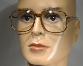 Men's Big Unworn BELLE QUALITÉ mod. ELAN-606 True Vintage 1980's Brown and Burgundy Plastic Oversize Eyeglasses Glasses Frames Size Large