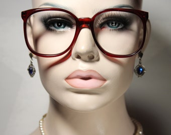 Ungetragenes True 80er ELITE Modell 'FAIRWAY RED' Plastik Sehr Übergroße Klare Üppige Dunkelrote Brille Brillengestell