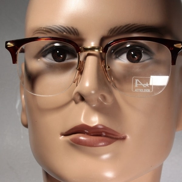 Vintage 1980's INTERNATIONAL OPTICAL CLUB mod. 400 Men's Classic Sixties Business Style Tortoise and Gold Glasses Eyewear Eyeglass Frames