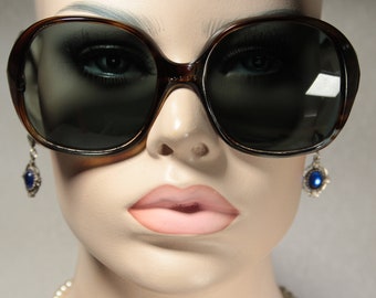 Oversized Style True Vintage 1970er 'Greece-TH 380CA 07CA140' Dark Tortoise Brown Jackie O Sonnenbrille mit extra großen dunkelgrauen Gläsern