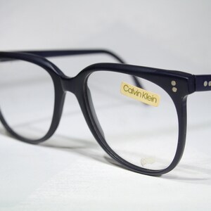 Début CALVIN KLEIN modèle CK 15 vintage des années 1980 des années 80 en plastique bleu foncé mat taille oversize moyenne grande monture de lunettes lunettes de vue image 3