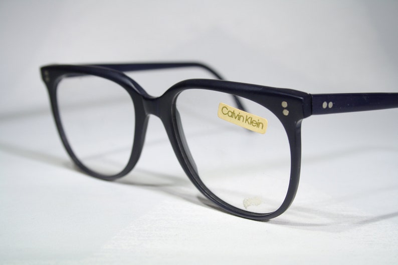 Début CALVIN KLEIN modèle CK 15 vintage des années 1980 des années 80 en plastique bleu foncé mat taille oversize moyenne grande monture de lunettes lunettes de vue image 3