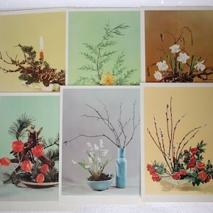 Ensemble de 15 cartes-souvenirs de composition florale, époque soviétique / URSS, vintage de 1973 dans de belles couleurs pastel
