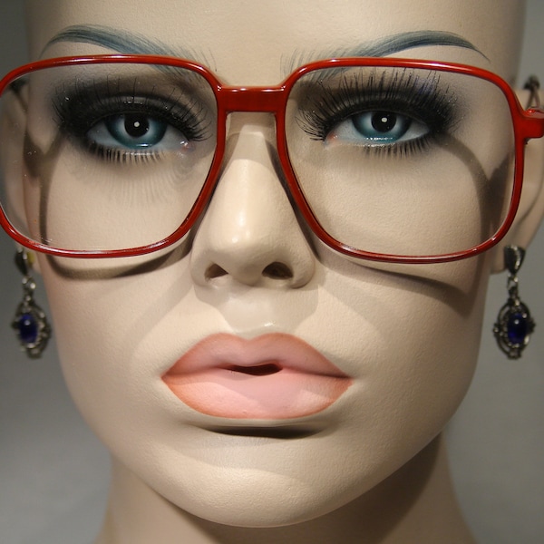 Ongedragen BELLE QUALITÉ mod. ELAN-606 Unisex 'Red Amber' True Vintage jaren '80 Grote Oversize Brillen Brilmonturen met een beetje matige verfbeurt