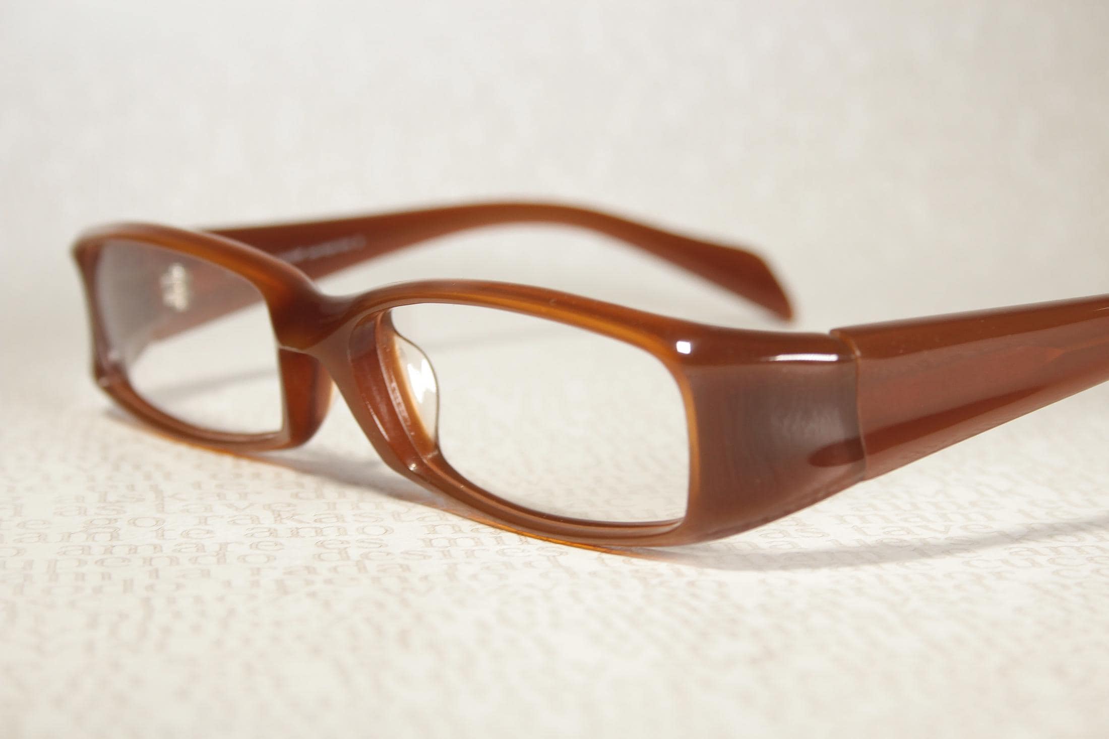 Milk Chocolate Brown IYOKO INYAKE Model IY 254 Minimalist  display picture 2