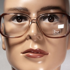 Men&#39;s Unworn 1970s FRENK 54 for CENTROTTICA Italy Rectangular Brown to Clear Gradient Thick Rim Glasses Frames Eyewear