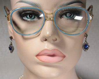 Kleinkind Größe JET SET für OPTIMODA Vintage Italienische 1970er Jahre Hellblau und Klar Dicker Rand eXtra Kleine Brillen Brillengestelle Eyewear