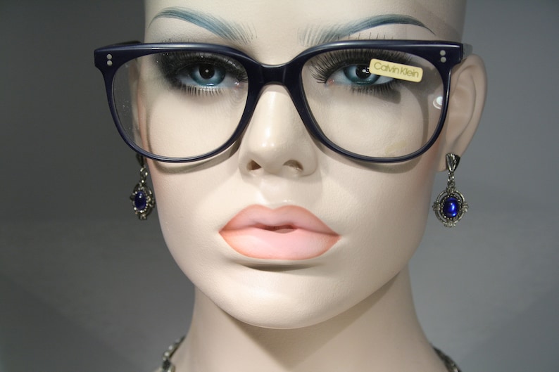 Début CALVIN KLEIN modèle CK 15 vintage des années 1980 des années 80 en plastique bleu foncé mat taille oversize moyenne grande monture de lunettes lunettes de vue image 1
