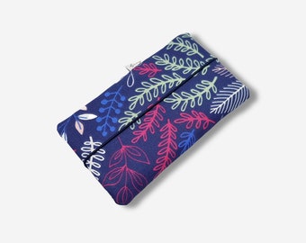 Étui de téléphone en tissu | bleu foncé avec fleurs et feuilles | par exemple pour iPhone 11/12/13/14/15 | iPhone 13 Pro Max | iPhone 14/15 pro max/plus