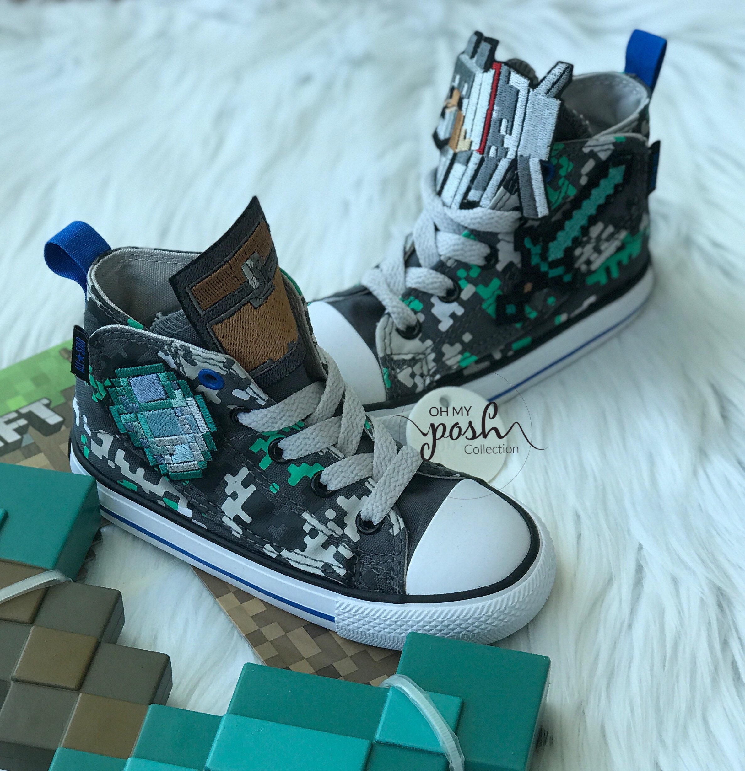 mostrando o Instagram da vitória mineblox🙀♥️  Converse chuck taylor high  top sneaker, Vitoria, Converse high top sneaker