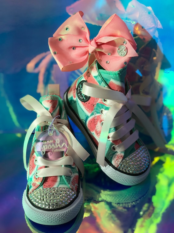 Converse bow deals shoes
